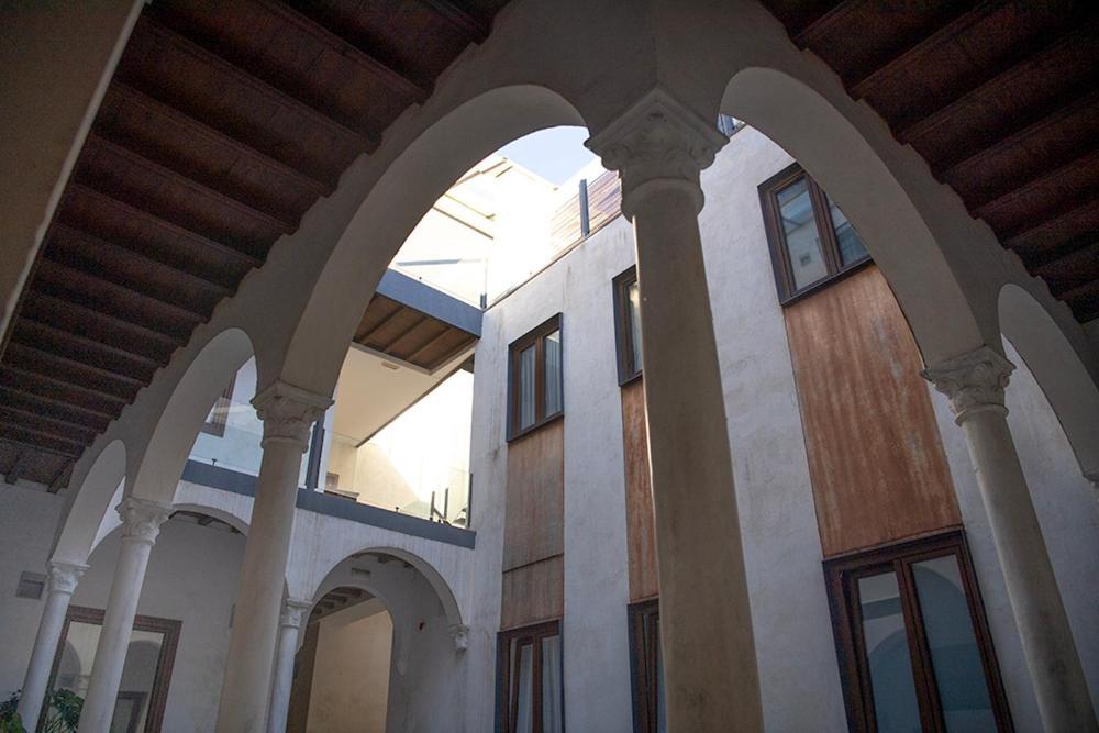 Casa Palacio Bustos Tavera Sevilha Exterior foto