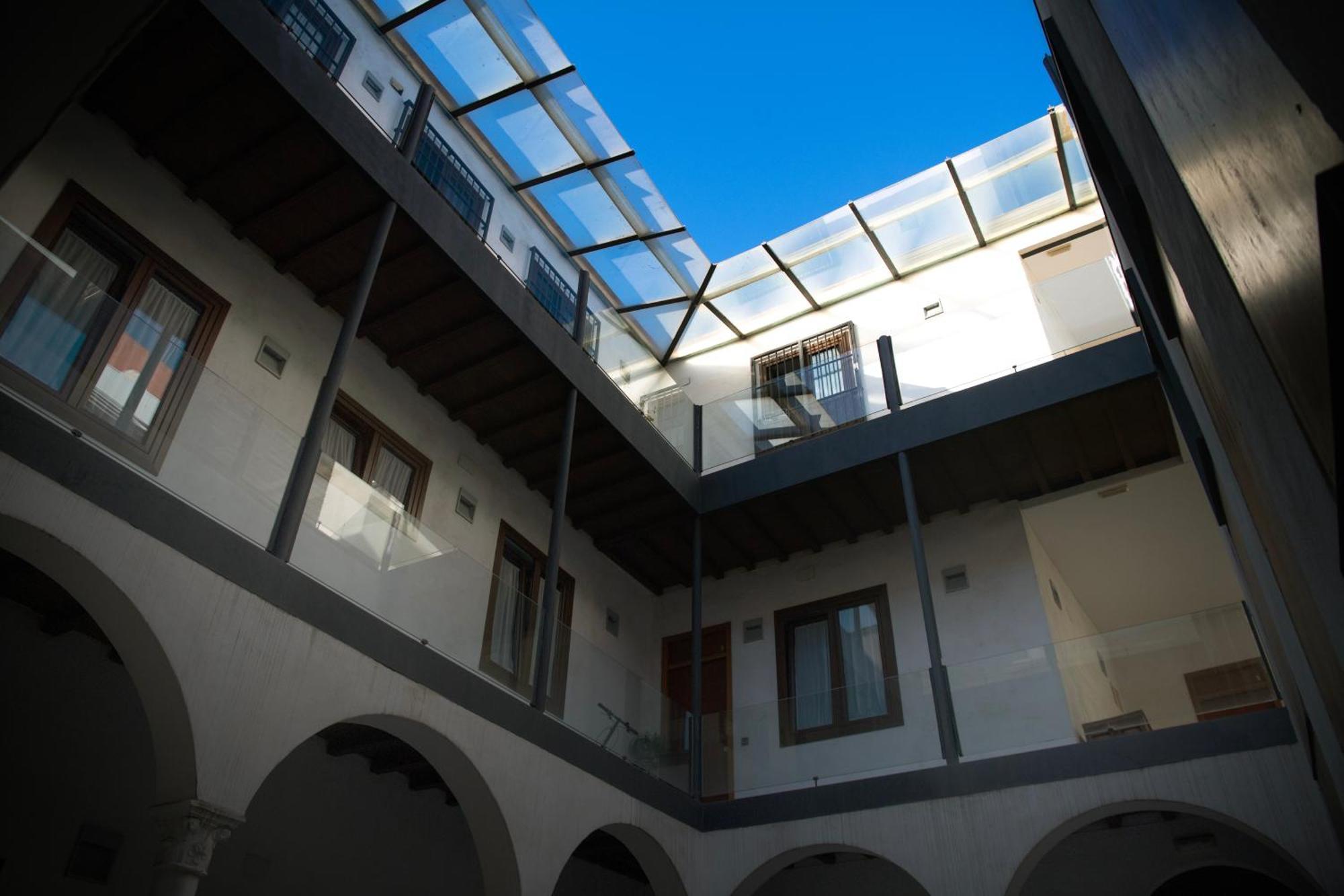Casa Palacio Bustos Tavera Sevilha Exterior foto